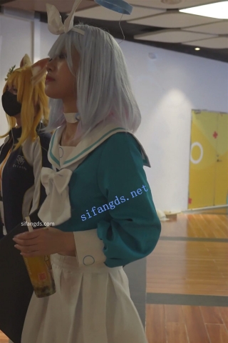 【xxn-314】水手服小姐姐..超薄透视白裙..扶梯大幅岔开腿